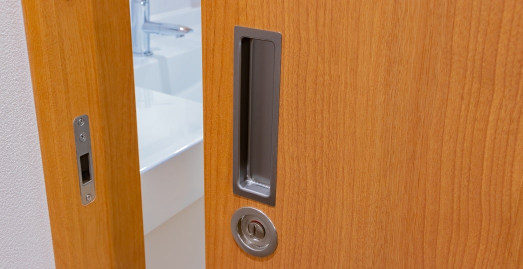 Améliorez la fluidité de vos portes avec nos serrures de portes coulissantes